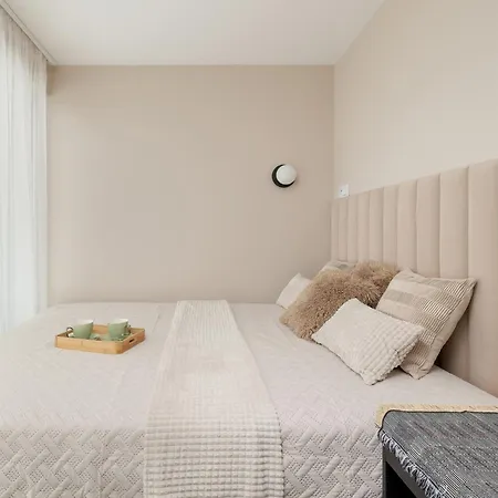 Sea View Porta Mare By Renters Prestige